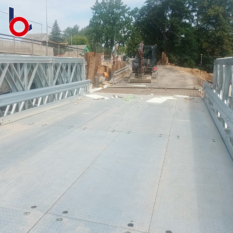 Truss Bridge Spanning a Large Distance